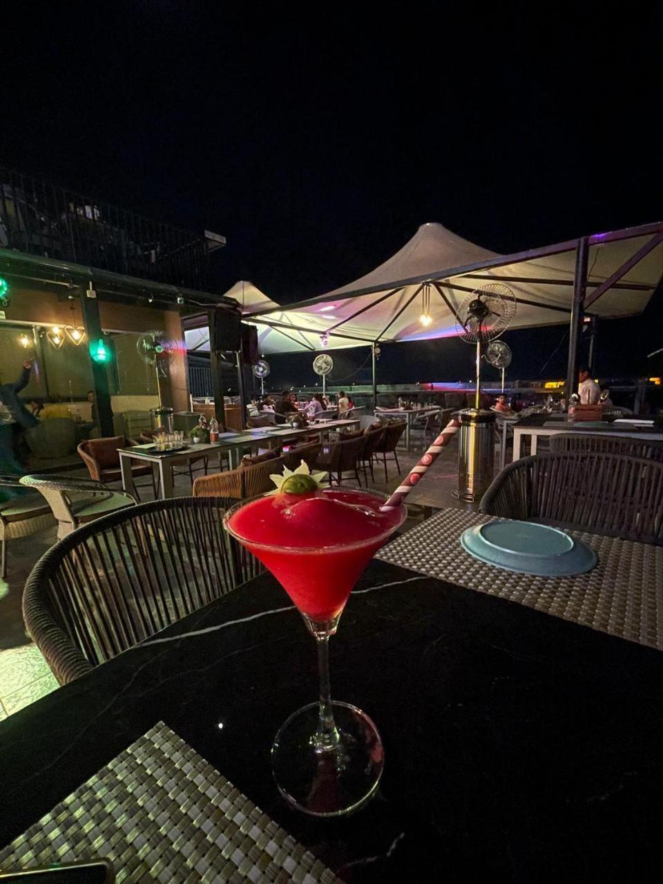 Hotel Three Seasons Vrindāvan Εξωτερικό φωτογραφία